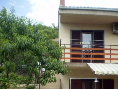 Apartment Two bedroom apartment with balcony and sea view Mavarštica, Čiovo A-12435-a - Outdoor photo 3