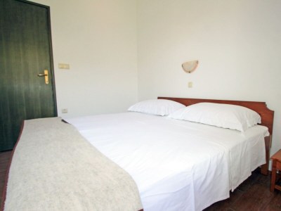 Apartment Two bedroom apartment with terrace and sea view Vinjerac, Zadar A-10413-a - Outdoor photo 15