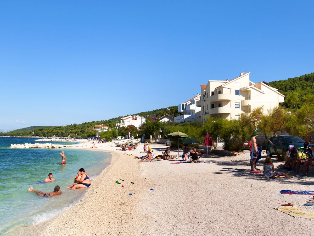 Apartment Studio flat near beach Slatine, Čiovo AS-10435-a