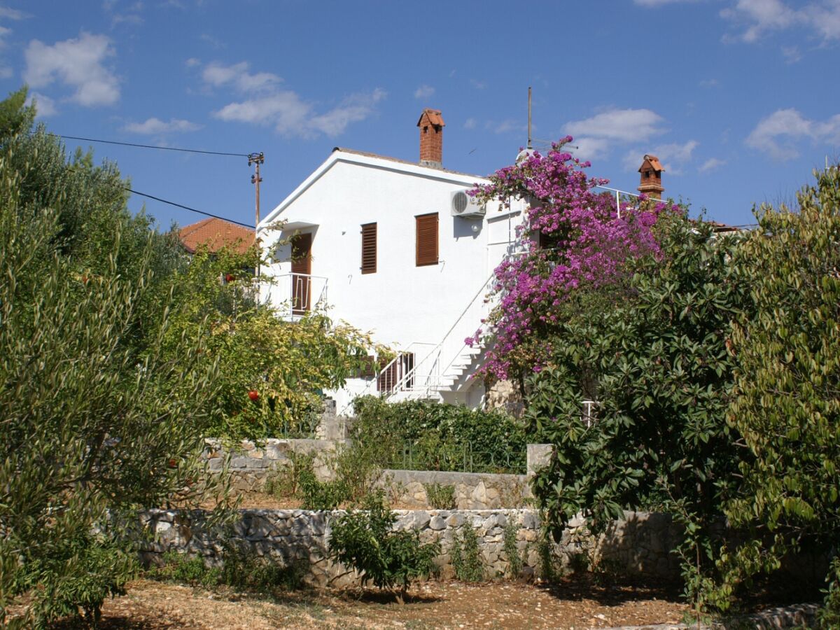 Apartment Two bedroom apartment with terrace Seget Vranjica, Trogir A-10438-a