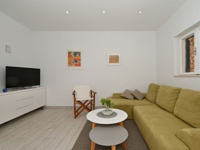 Apartment Two bedroom apartment with terrace Seget Vranjica, Trogir A-10438-a - Outdoor photo 14