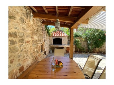 Holiday house with a swimming pool Vrbanj, Hvar - 11040 - Outdoor photo 10