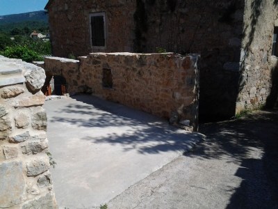 Holiday house with a swimming pool Vrbanj, Hvar - 11040 - Outdoor photo 15