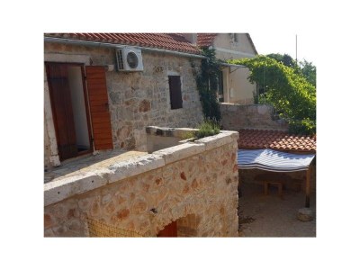 Holiday house with a swimming pool Vrbanj, Hvar - 11040 - Outdoor photo 25