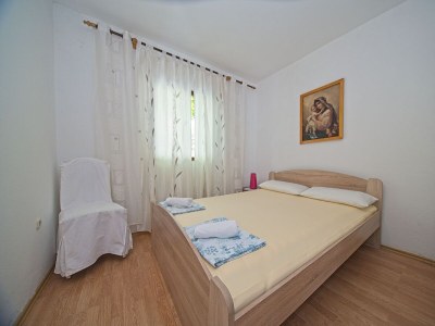 Apartment Two bedroom apartment with terrace and sea view Postira, Brač A-11168-a - Outdoor photo 19