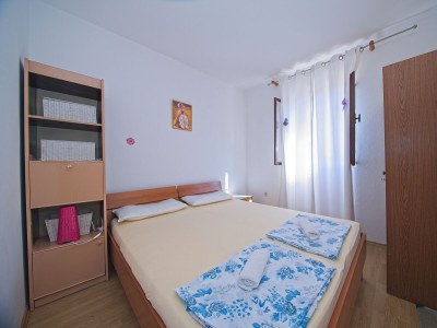 Apartment Two bedroom apartment with terrace and sea view Postira, Brač A-11168-a - Outdoor photo 23