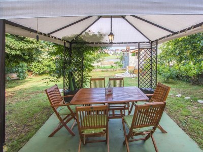 Apartment Two bedroom apartment with terrace Valbandon, Fažana A-11601-a - Outdoor photo 2