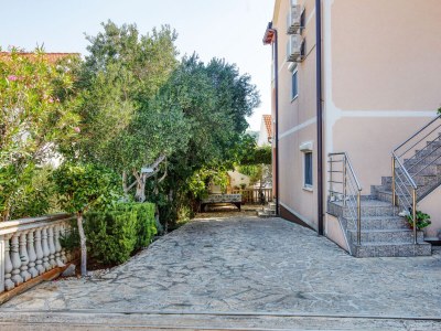 Apartment Two bedroom apartment with terrace Jezera, Murter A-5133-a - Outdoor photo 13