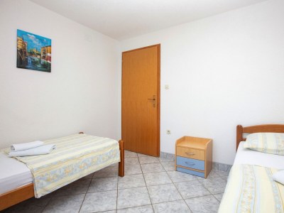 Apartment Two bedroom apartment with terrace Jezera, Murter A-5133-a - Outdoor photo 25