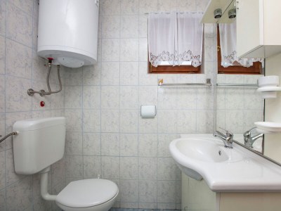 Apartment Two bedroom apartment with terrace Jezera, Murter A-5133-a - Outdoor photo 28