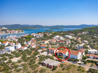 Apartment Two bedroom apartment with terrace Jezera, Murter A-5133-b - Outdoor photo 2