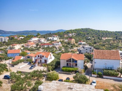 Apartment Two bedroom apartment with terrace Jezera, Murter A-5133-b - Outdoor photo 4