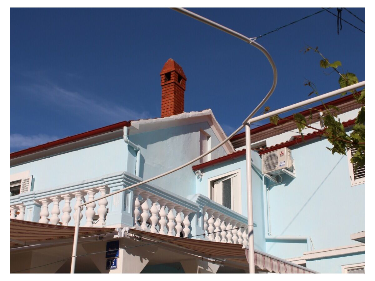 Apartment Two bedroom apartment with terrace Lukoran, Ugljan A-11672-a