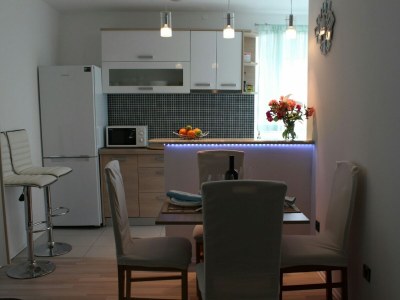 Apartment Two bedroom apartment with terrace Lukoran, Ugljan A-11672-a - Outdoor photo 4