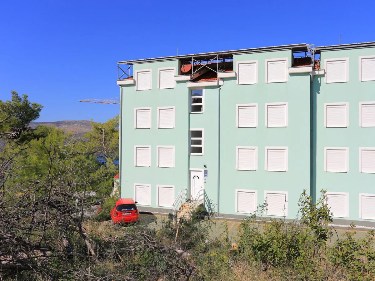 Apartment Two bedroom apartment with terrace and sea view Mastrinka, Čiovo A-11717-b - Outdoor photo 4