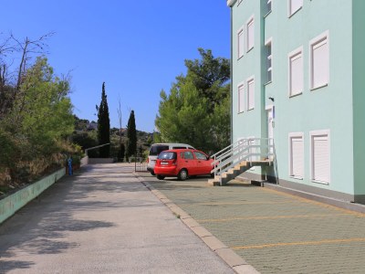 Apartment Two bedroom apartment with terrace and sea view Mastrinka, Čiovo A-11717-b - Outdoor photo 9