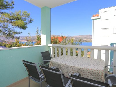 Apartment Two bedroom apartment with terrace and sea view Mastrinka, Čiovo A-11717-b - Outdoor photo 23