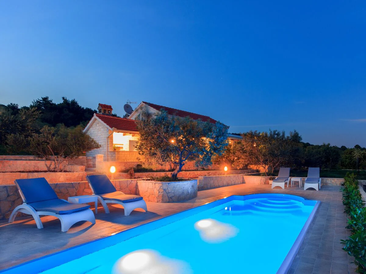 Villa Four-bedroom house near beach Cove Široka, Čiovo K-11749