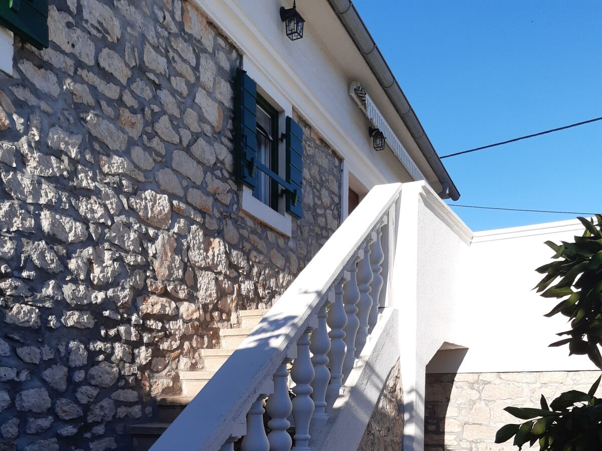 Apartment Two bedroom apartment with terrace Lukoran, Ugljan A-11203-a - Outdoor photo 3