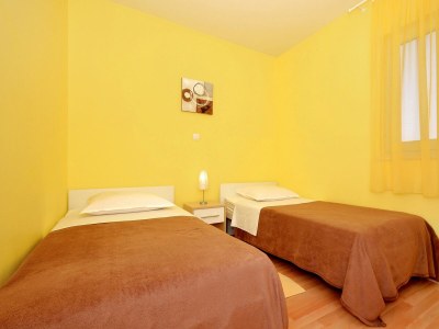 Apartment Two bedroom apartment with terrace and sea view Slatine, Čiovo A-5158-a - Outdoor photo 15