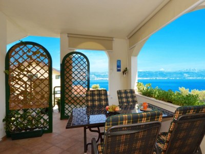 Apartment Two bedroom apartment with terrace and sea view Slatine, Čiovo A-5158-a - Outdoor photo 20