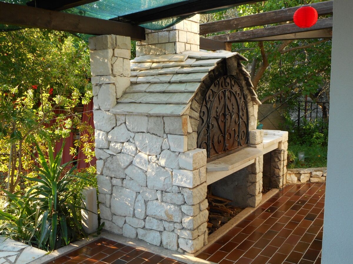 Apartment Three bedroom apartment with terrace Trogir A-11316-a - Outdoor photo 4