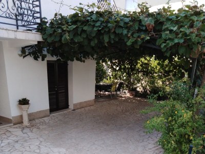 Apartment Three bedroom apartment with terrace Trogir A-11316-a - Outdoor photo 5