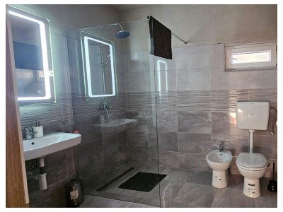 Apartment One bedroom apartment with terrace Gornji Karin, Novigrad A-11806-a - Outdoor photo 8