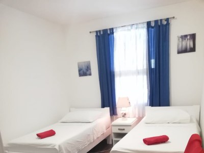 Apartment Two bedroom apartment near beach Rogač, Šolta A-5166-b - Outdoor photo 14