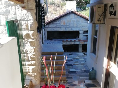 Apartment Two bedroom apartment near beach Rogač, Šolta A-5166-c - Outdoor photo 5