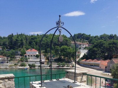 Apartment Two bedroom apartment near beach Rogač, Šolta A-5166-c - Outdoor photo 6