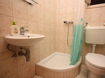 Apartment One bedroom apartment with balcony and sea view Maslinica, Šolta A-5184-b - Outdoor photo 21