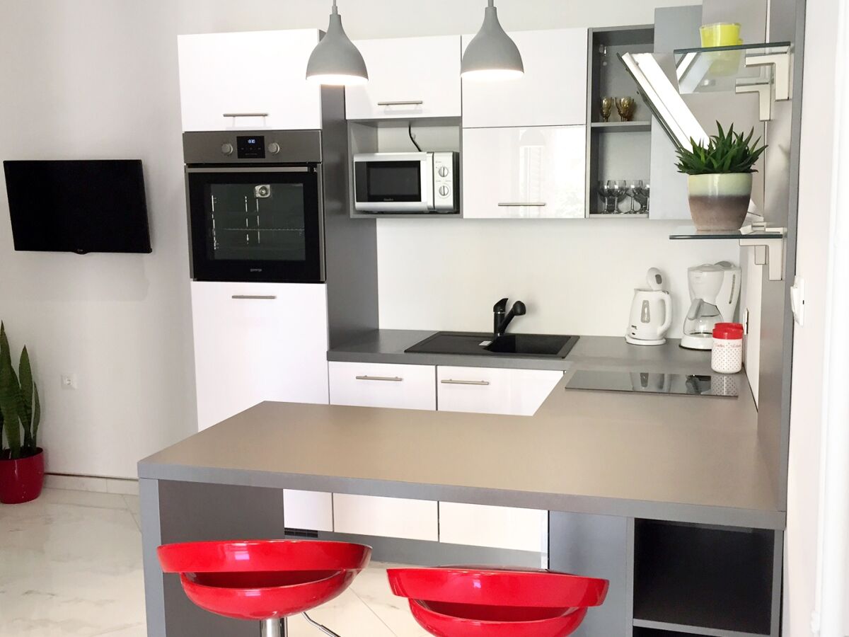 Apartment One bedroom apartment with terrace and sea view Novi Vinodolski A-5488-b