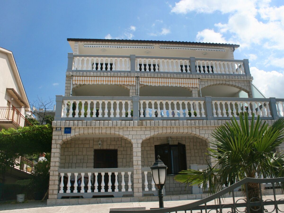 Apartment One bedroom apartment with terrace and sea view Crikvenica A-5489-a