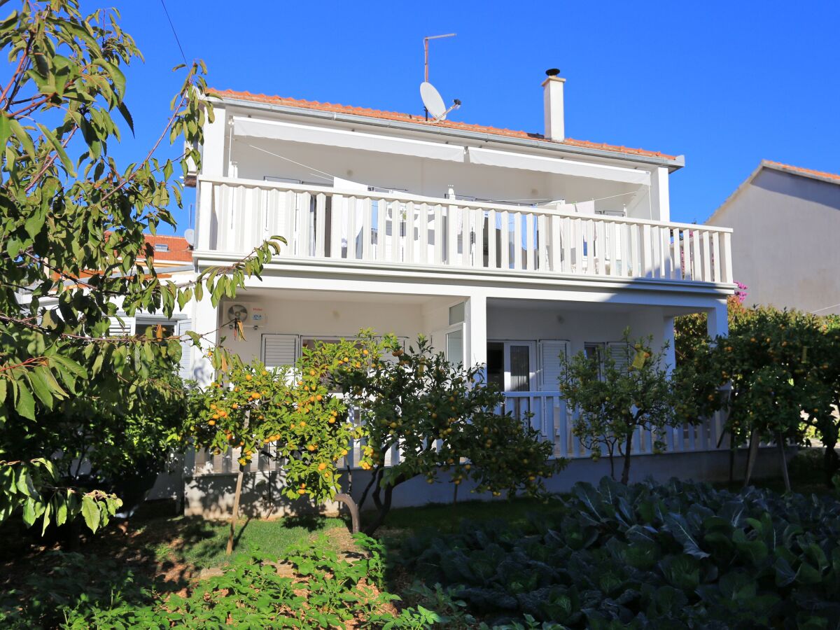 Apartment Two bedroom apartment with terrace Poljica, Trogir A-5199-b - Outdoor photo 2