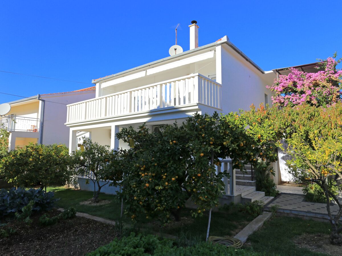 Apartment Two bedroom apartment with terrace Poljica, Trogir A-5199-b - Outdoor photo 5