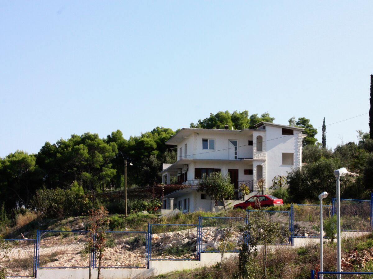 Apartment One bedroom apartment with terrace and sea view Arbanija, Čiovo A-5228-c - Outdoor photo 5