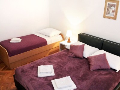 Apartment Comfortable and spacious apartment with terrace Kaštel Štafilić, Kaštela A-5219-a - Outdoor photo 27