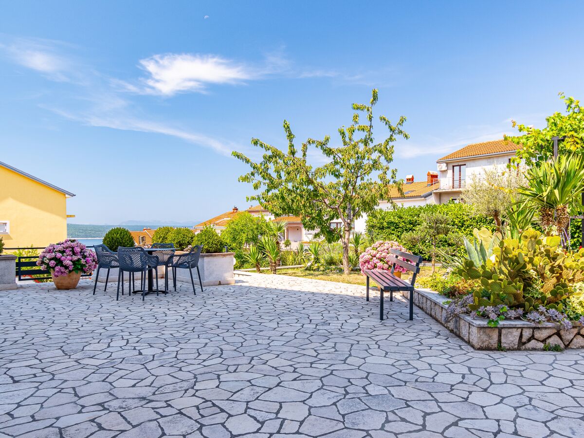 Apartment Three bedroom apartment with terrace and sea view Crikvenica A-5494-a - Outdoor photo 4