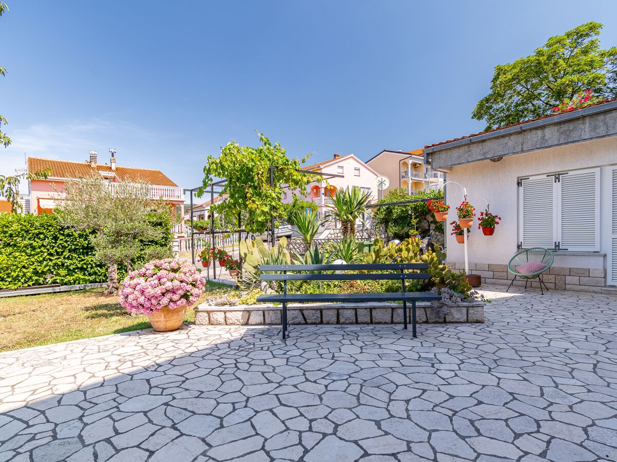 Apartment Three bedroom apartment with terrace and sea view Crikvenica A-5494-a - Outdoor photo 5