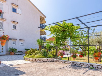 Apartment Three bedroom apartment with terrace and sea view Crikvenica A-5494-a - Outdoor photo 10