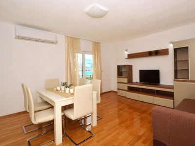 Apartment Three bedroom apartment with terrace and sea view Arbanija, Čiovo A-5228-f - Outdoor photo 12