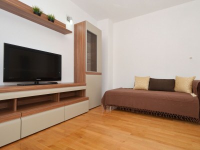 Apartment Three bedroom apartment with terrace and sea view Arbanija, Čiovo A-5228-f - Outdoor photo 13