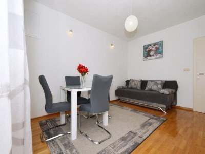 Apartment Three bedroom apartment with terrace and sea view Arbanija, Čiovo A-5228-f - Outdoor photo 14