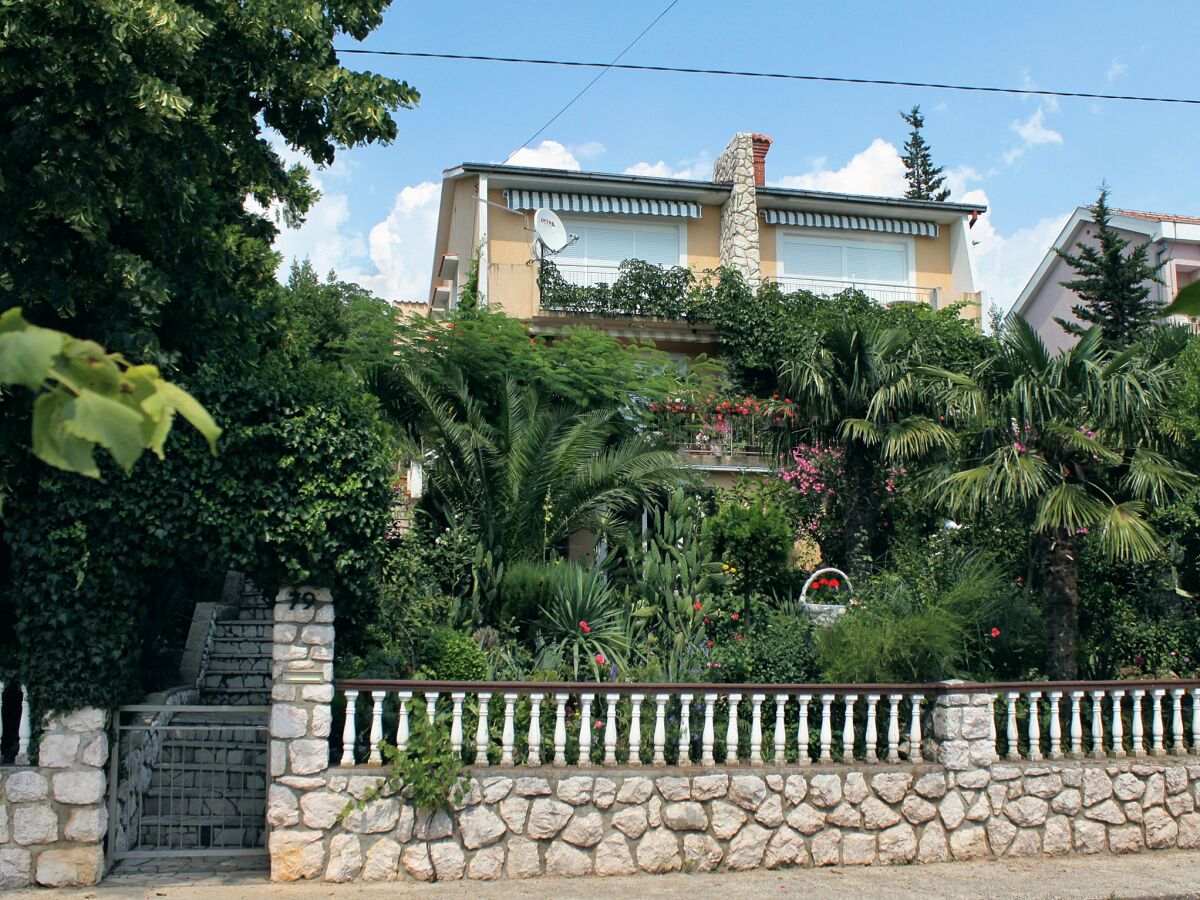 Apartment Two bedroom apartment with balcony and sea view Dramalj, Crikvenica A-5519-a - Outdoor photo 2