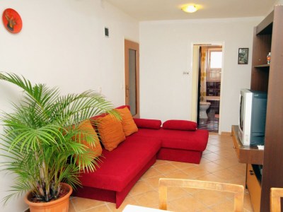 Apartment Two bedroom apartment with balcony and sea view Dramalj, Crikvenica A-5519-a - Outdoor photo 16