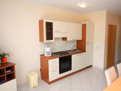 Apartment Two bedroom apartment with terrace and sea view Vinišće, Trogir A-5229-b - Outdoor photo 15