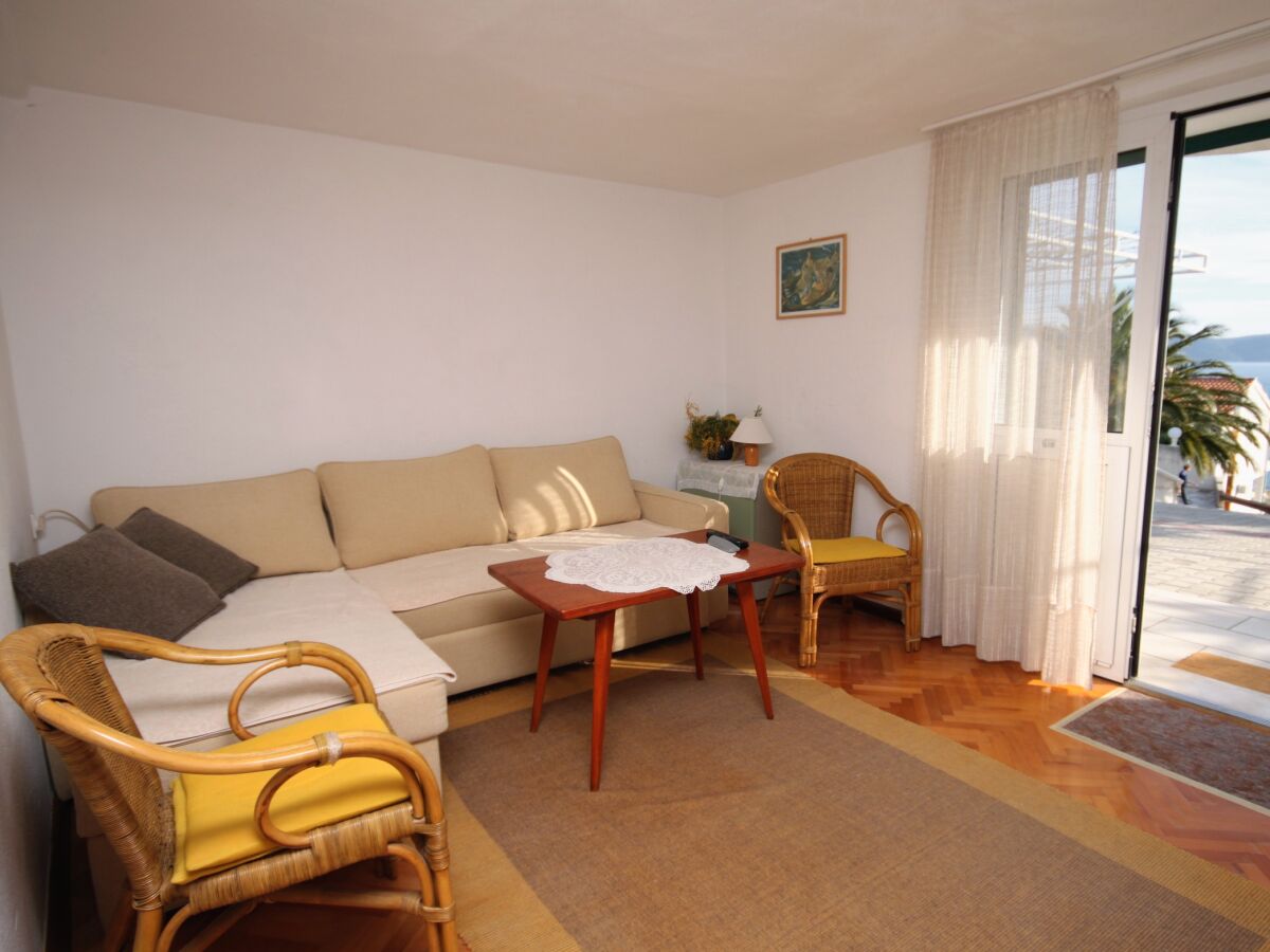 Apartment One bedroom apartment with terrace and sea view Igrane, Makarska A-5266-b