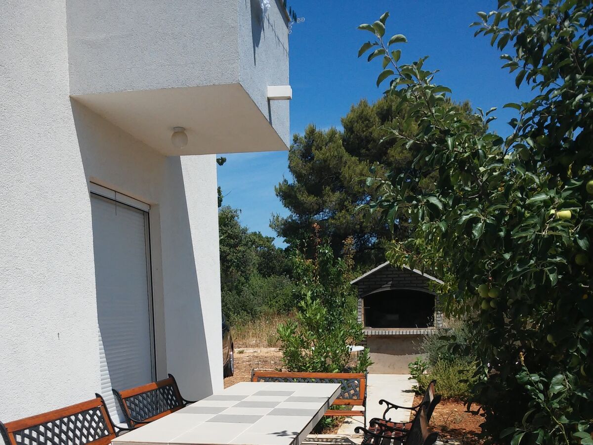 Apartment Two bedroom apartment with balcony and sea view Biograd na Moru, Biograd A-5282-b