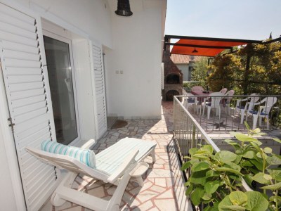 Apartment Two bedroom apartment with terrace and sea view Malinska, Krk A-5290-a - Outdoor photo 23